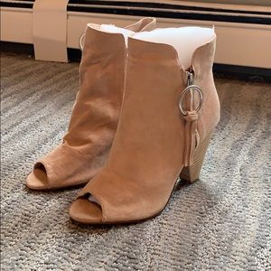 Kristin Cavallari Tan Suede Booties new/never worn